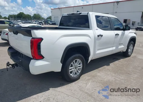 2024 Toyota Tundra Sr5 4Wd z USA, uszkodzony, nr VIN 5TFLA5DB5RX222315